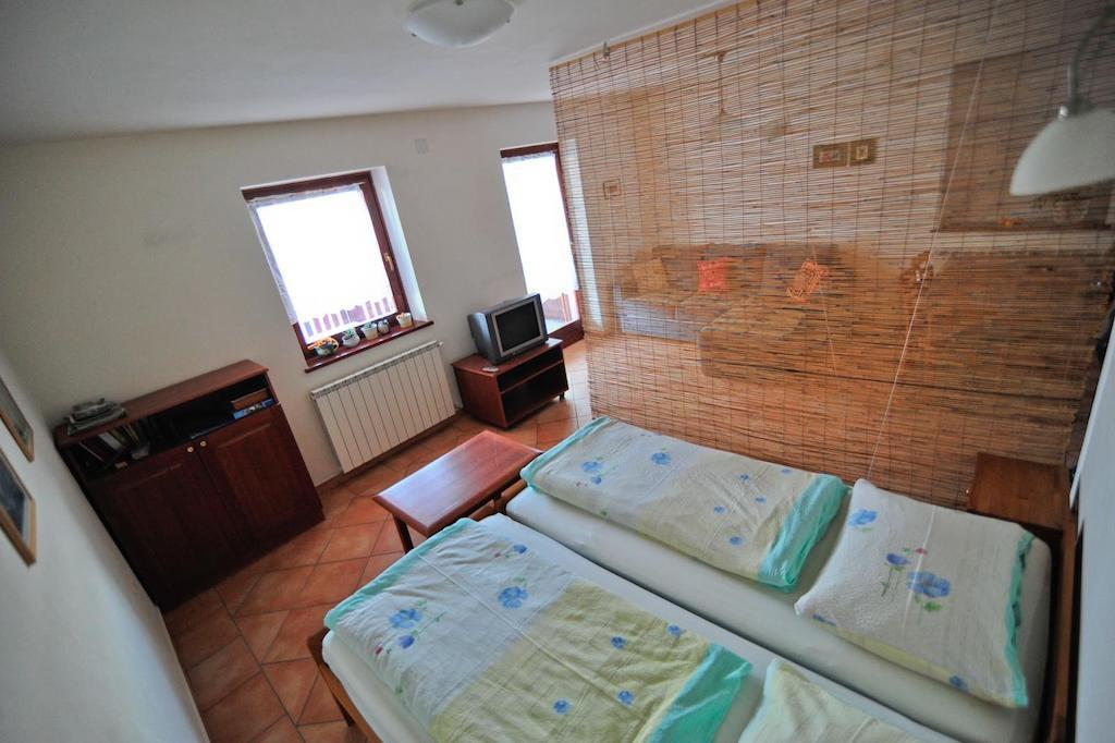 Tourist Farm Pri Kafolu Villa Tolmin Room photo